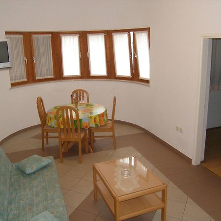 Lorena Apartments In Pola Esterno foto