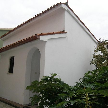 Lorena Apartments In Pola Esterno foto