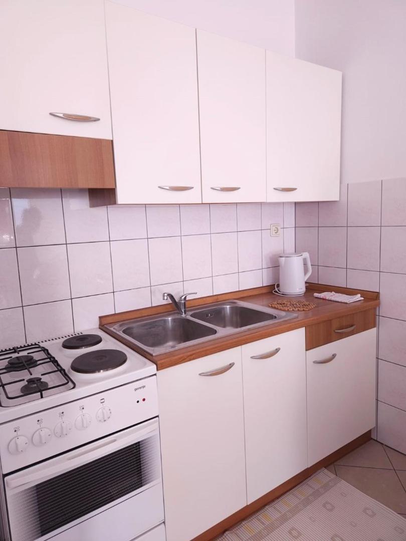 Lorena Apartments In Pola Esterno foto