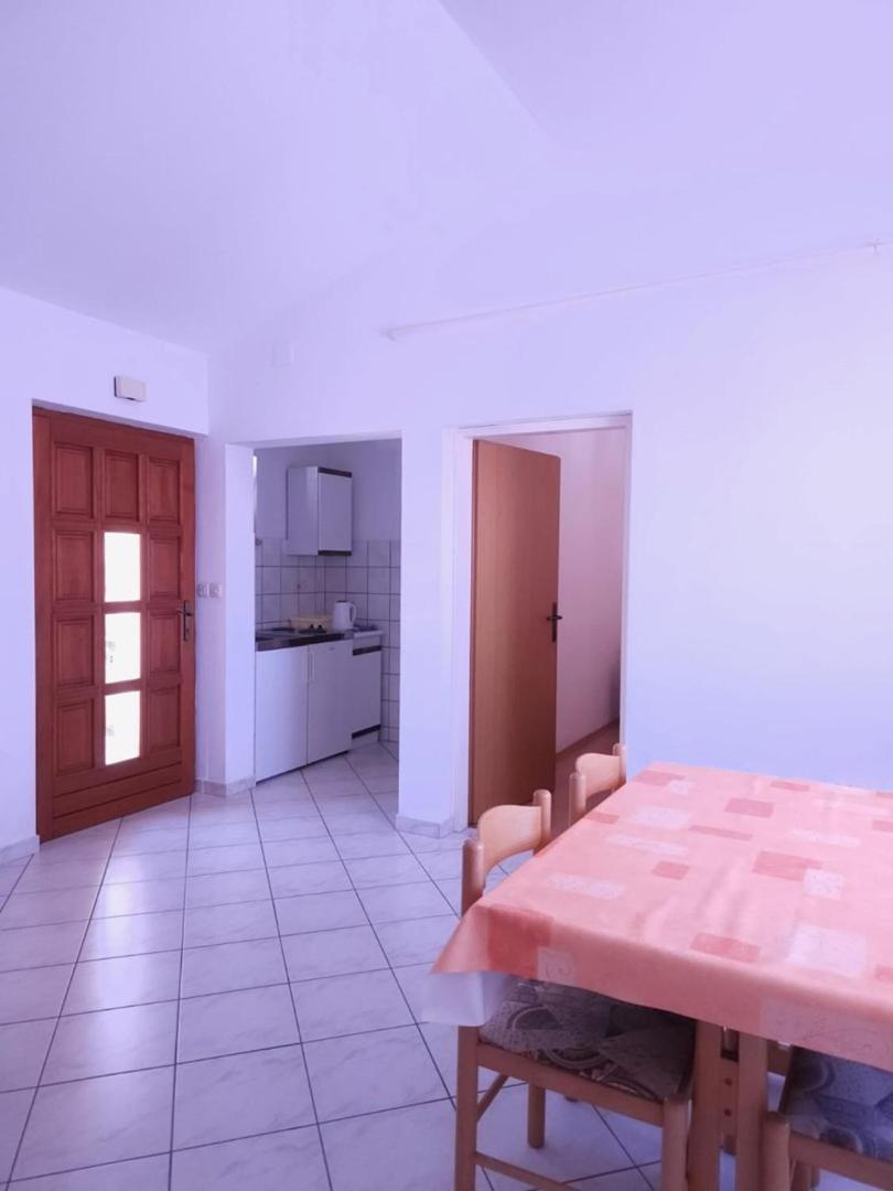 Lorena Apartments In Pola Esterno foto